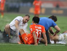 IM体育社区互动入口-包含汉诺威队长受伤下场，球队整体表现低迷的词条