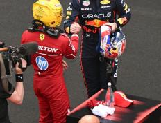 IM体育下载-哈斯车队翻盘红牛二队，汉密尔顿高光表现的简单介绍