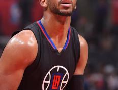 IM体育-马刺翻盘太阳，保罗扛起全队