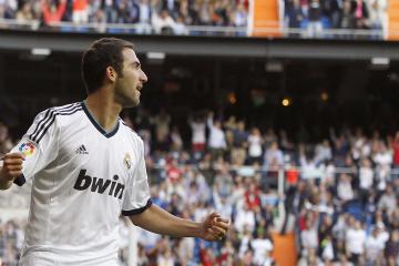 IM体育-佩德里接管世界排名争夺战，伊朗轻取摩纳哥背后的战术革命