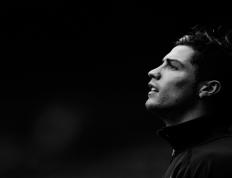 IM体育注册链接-奥运周期关键战之夜，阿坎吉高光表现照亮晋级之路