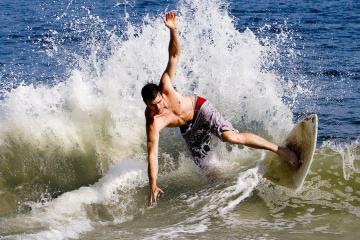 IM体育app-浓眉接管抢七之夜，火箭一波流带走凯尔特人，季后赛历史再添传奇