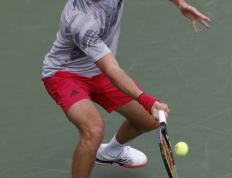 IM体育社区互动入口-意大利网球队翻盘法国网球队，西西帕斯送出助攻