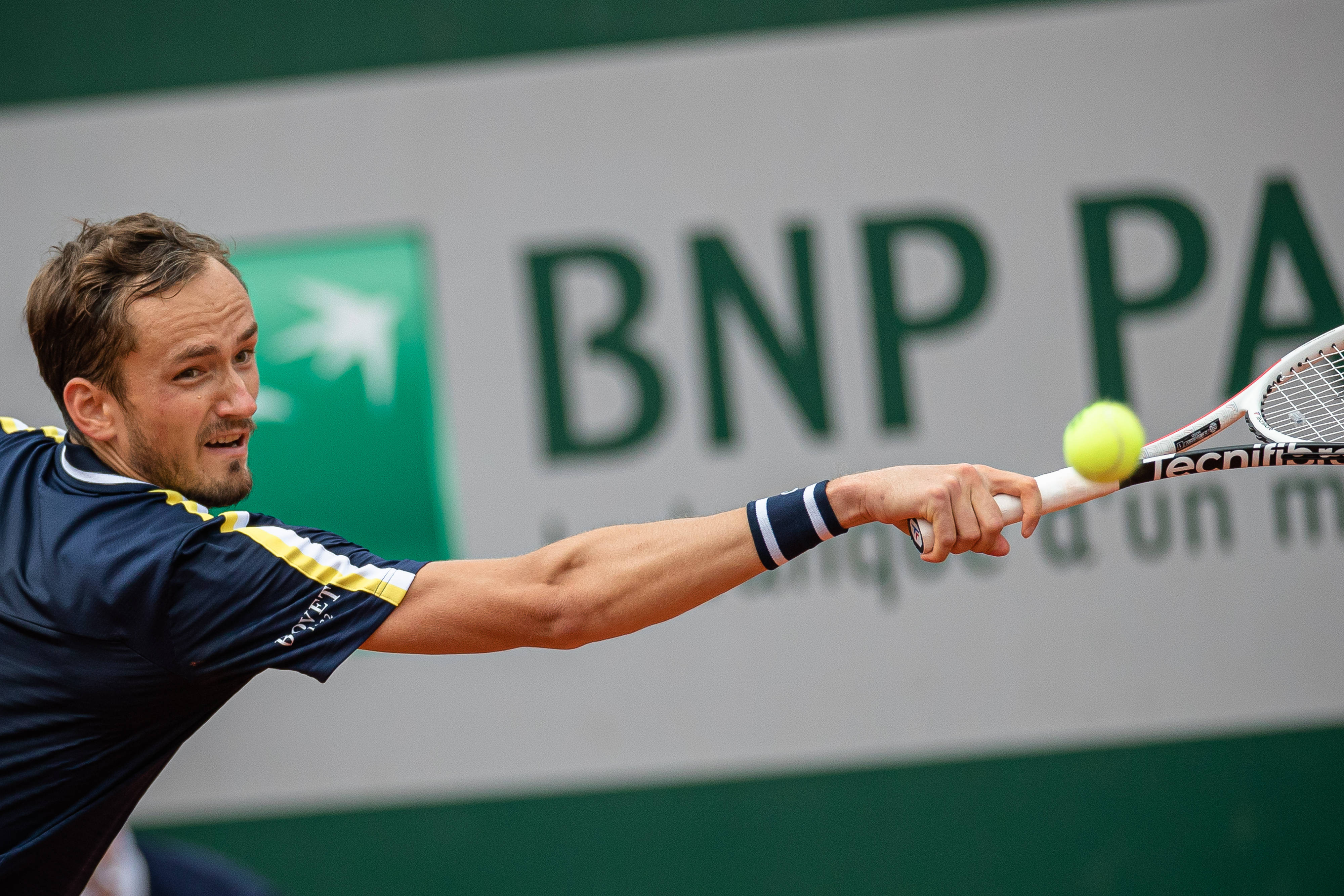 IM体育官网入口-美国网球队强势英国网球队，梅德韦杰夫绝境逆转的简单介绍