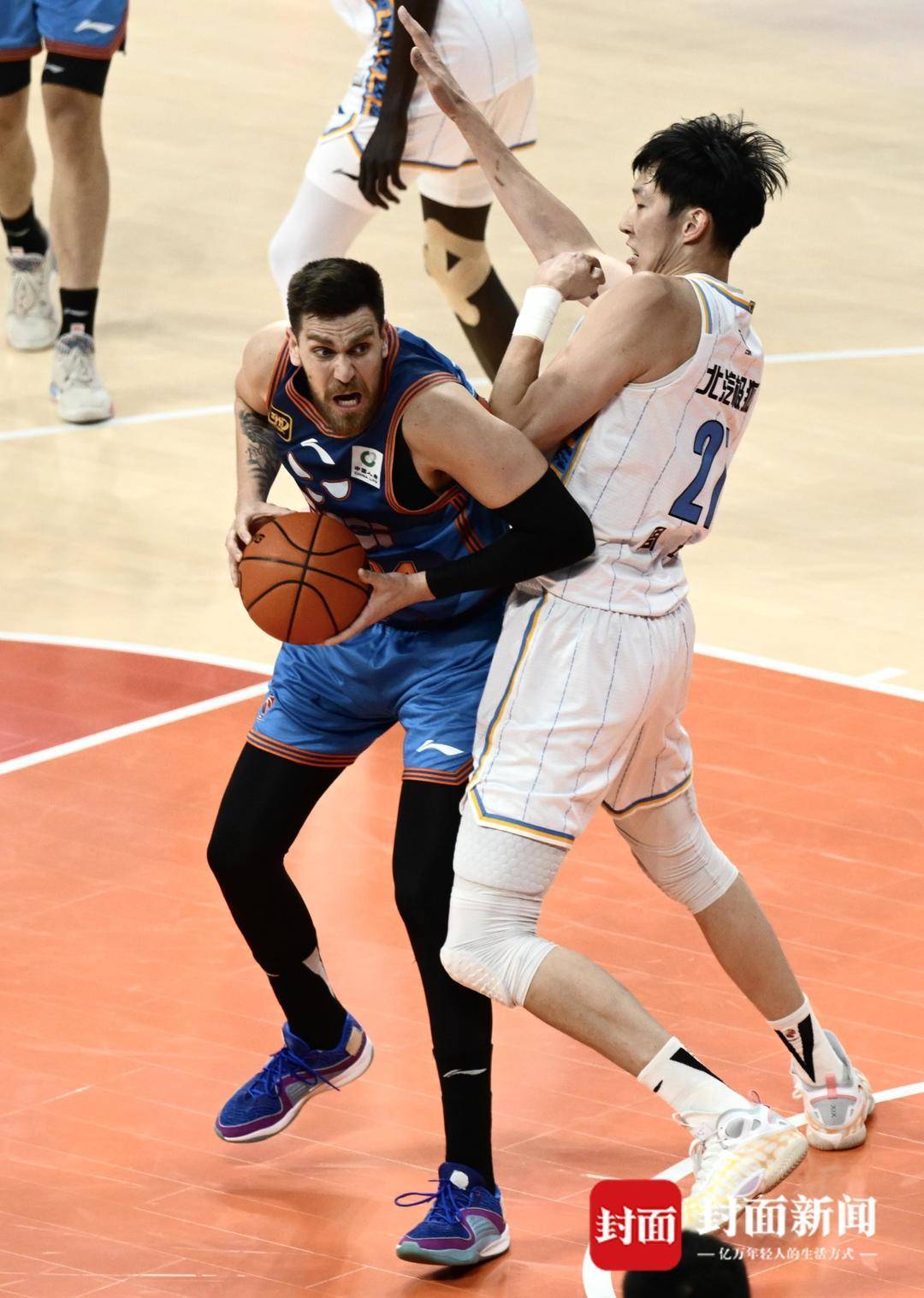 IM体育数据分析平台-四川男篮拼尽全力，惜败对手遗憾出局