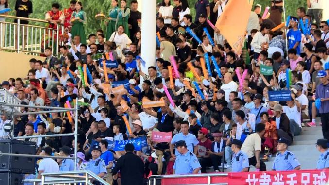 IM体育官方网-包含国内足球锦标赛场上球迷热情高涨的词条