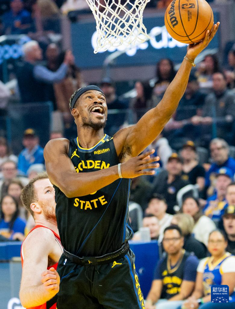 IM体育赛事直播入口-猛龙主场大胜魔术,联盟前五球员谁更好