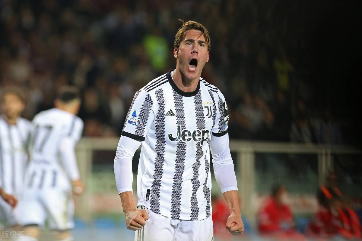 IM体育动画直播通道-包含尤文图斯备战关键对手，士气高昂的词条