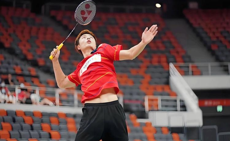 IM体育赛事直播入口-泰国羽毛球队绝杀韩国羽毛球队,辛杜统治全场的简单介绍