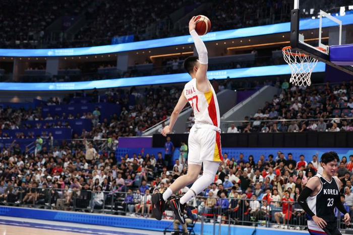 IM体育平台-江苏队翻盘广州队，张镇麟统治全场